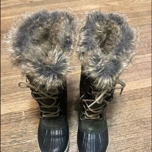 Sorel winter rain boots